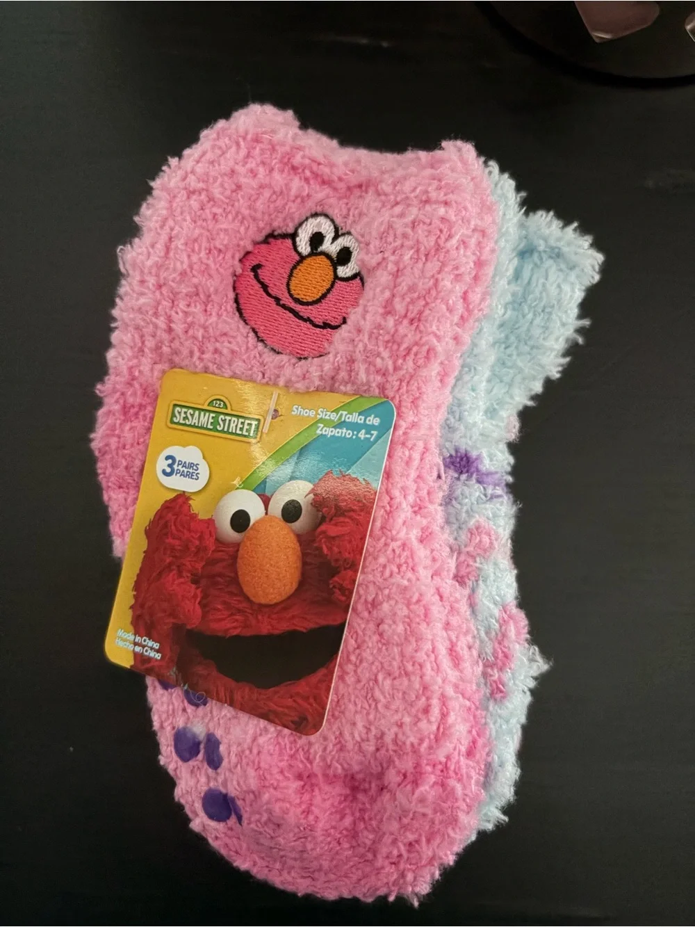 Sesame Street Toddler 3pack Soft Socks Rubber Grip Accents NWT 4-7.
